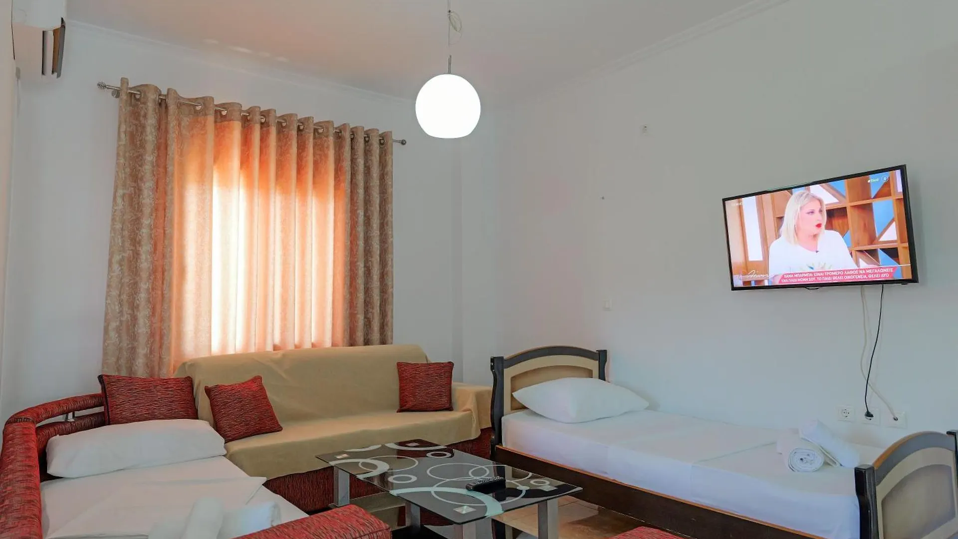 Apartment Guesthouse Moonlight Downtown Ksamil